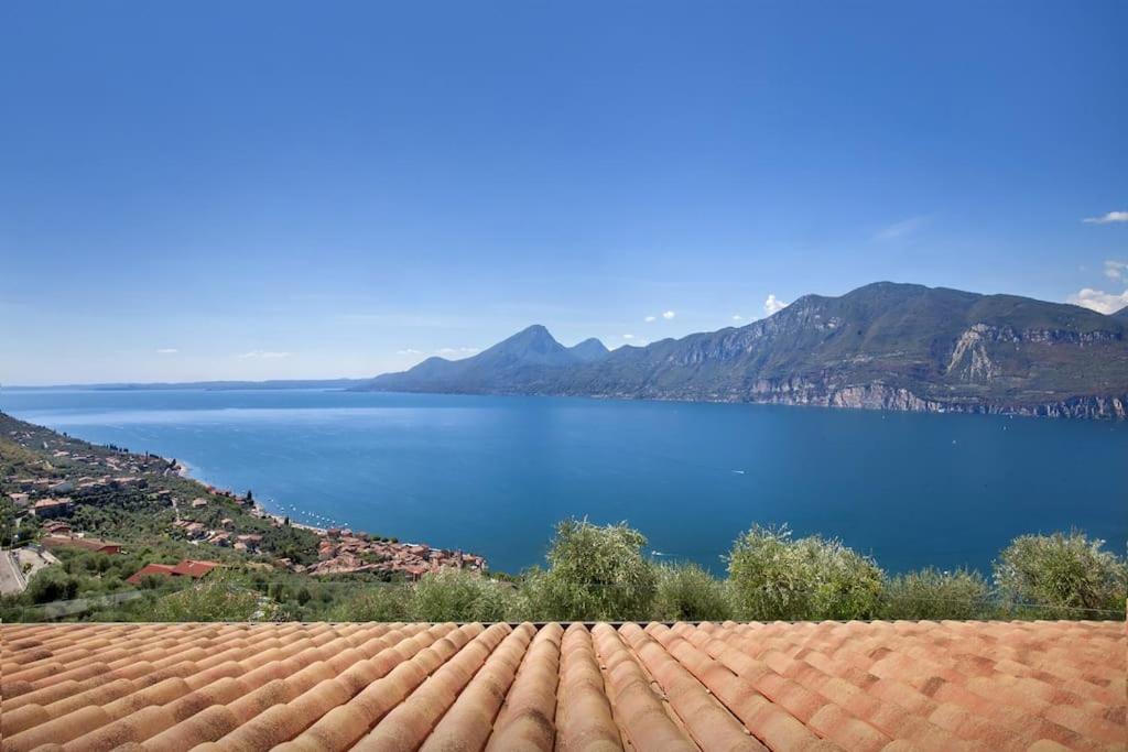 Villa Divina - Apt Divina Con Piscina E Vista Lago Castelletto Di Brenzone Luaran gambar